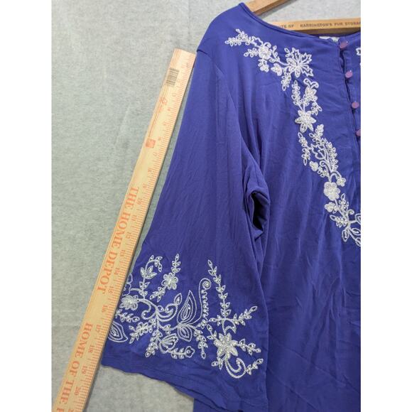 Susan Graver Top‎ Women Plus 1X Purple Liquid Knit Floral Embroider Tunic Blouse - Picture 3 of 8